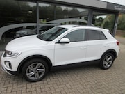 Volkswagen T-Roc - 1.5 TSI 150pk 7-DSG Life 75 Edition