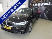 BMW 3-serie - 320e Business Edition Plus Leer | Schuifdak | LED | LMV 17"|