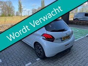 Peugeot 208 - 1.2i 110pk 2e eig. VOL-Automaat Clima Navi Pano LED PDC