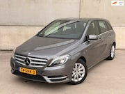 Mercedes-Benz B-klasse - 180 Ambition Leder Stoelverw Trekh Xenon LED