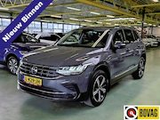 Volkswagen Tiguan - 1.5 TSI Life -150pk- Automaat | Camera | Stuur- & Stoelverwa
