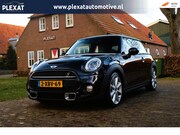 MINI Cooper S - 2.0 Chili Serious Business Aut. | Panorama | Stoelverwarming
