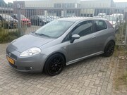 Fiat Punto - Grande 1.4-16V Sport 120PK NL AUTO NAP! NIEUW DISTRIBUTIE! A