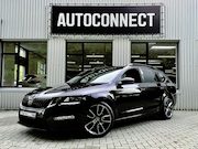 Skoda Octavia - Combi 2.0 TSI RS. NAVI, AUTOMAAT, CRUISE, STOELVERWARMING.