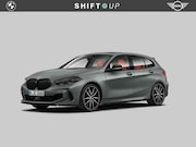 BMW 1-serie - M135i xDrive Panoramadak | Harman Kardon | Head Up | ACC | S