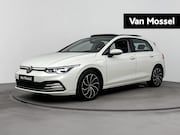 Volkswagen Golf - 1.4 eHybrid Style | PANORAMADAK | TREKHAAK | STOEL-STUUR VER