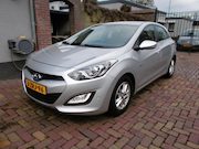 Hyundai i30 - 5drs 16 gdi bj 2015 apk 5-27 1.6 GDI i-Motion