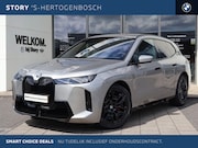 BMW iX - xDrive45 M Sport / Trekhaak / M Multifunctionele Stoelen / P