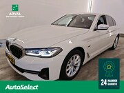 BMW 5-serie - 520e 204pk Business Edition Plus PHEV | SOH 89% | Zwart Lede