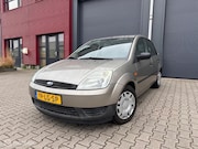 Ford Fiesta - 1.3 Ambiente /5 deurs /Elektrische ramen /Radio