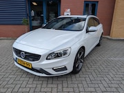 Volvo V60 - 2.4 D6 AWD PL.I R-D.