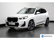 BMW X1 - 25 e xDrive M Sport | WEGKLAPBARE TREKHAAK | STOELVERWARMING