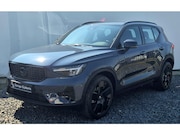 Volvo XC40 - 2.0 B3 Plus Black Edition MY 2026 - 20” Wielen - Adaptive Cr