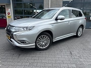 Mitsubishi Outlander - 2.4 PHEV Instyle|SCHUIFDAK|TREKHAAK|LEER|
