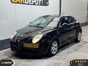 Alfa Romeo MiTo - 1.4 Distinctive Airco Achteruitrijcamera Zeer Netjes