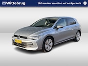 Volkswagen Golf - 1.5 eHybrid Life Edition / Achteruitrijcamera / Comfort Pakk