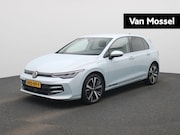 Volkswagen Golf - 1.5 eHybrid Life Edition | Automaat | Navigatie | Draadloze