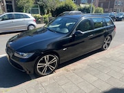BMW 3-serie - 325xi High Executive 3.0 6-cyl xDrive 4x4 Pano Leer CarPlay