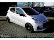 Hyundai i10 - 1.0i Comfort 5p./Navi/Tel/Pdc/Stuurverwarming/