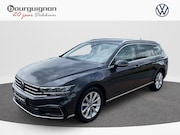 Volkswagen Passat - Variant 1.4 TSI PHEV GTE Business | Trekhaak | LED | ACC | E