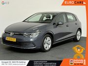 Volkswagen Golf - 1.0 eTSI 110pk Automaat Life Climate control LED Lane Assist