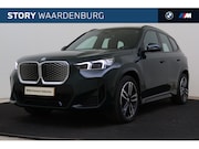 BMW iX1 - eDrive20 M Sport / Panoramadak / Sportstoelen / Comfort Acce