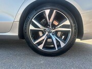 Volvo V60 - B4 Mild Hybrid Plus Dark ACC BLIS LED