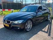 BMW 3-serie - 320i M Sport Facelift LED 18Inch Nette auto