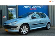 Peugeot 206 - 1.4 Gentry AUTOMAAT Airco ZEER MOOI! NAP