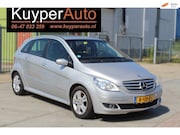 Mercedes-Benz B-klasse - 200 AUTOMAAT PARKEERSENSOREN NAVI CLIMA TREKHAAK