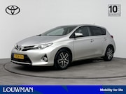 Toyota Auris - 1.6 Trend | 1300kg trekgewicht | Stoelverwarming | Parkeerca