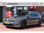 Volkswagen Passat - 1.4 TSI GTE Hybride *Highline* | Carplay | Schuifdak | Adapt