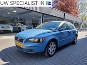 Volvo S40 - 2.4 Momentum drie eigenaren 11 jaar dezelfde eigenaar clima 