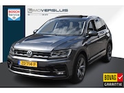 Volkswagen Tiguan - 2.0 TSI 4Motion R- Line Highline Schuifdak |Trekhaak | Digit