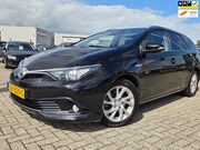 Toyota Auris - Touring Sports 1.8 Hybrid Lease