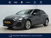 Audi A3 - Sportback 40 TFSI e PHEV S edition Camera, Navigatie, Carpla