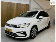 Volkswagen Touran - 1.5 TSI Highline Business R-LINE 7p AUOTMAAT | PANO | LED |