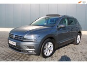 Volkswagen Tiguan - 2.0 TSI 4Motion Highline SCHUIFDAK TREKHAAK