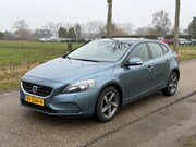 Volvo V40 - 1.6 T3 Kinetic Airco NAP APK 02-2027 Navi