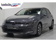 Volkswagen Golf - 2.0 TDI Life Navi PDC v+a Stoel-/stuurverwarming Apple Carpl