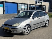 Ford Focus - 1.6-16V Futura 5-DRS Lederstoelen Airco Climate