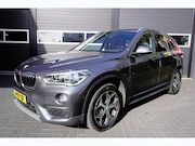 BMW X1 - XDrive20i Aut/Camera/Trekhaak afneembaar/Park.sensoren/Cruis