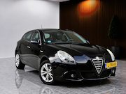 Alfa Romeo Giulietta - 1.4 T Distinctive Sport 170PK! (FACTUUR ONDERHOUD, NIEUWE RI