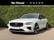 Volvo V60 - T8 Plug-in hybrid AWD Ultra Dark | Trekhaak | Panoramadak | 