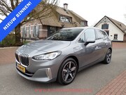 BMW 2-serie Active Tourer - 225e xDrive PANODAK / TREKHAAK / CARPLAY / CRUISE / LEER / N