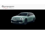 Volkswagen Passat - Variant 1.5 eHybrid R-Line Business | Trekhaak | Pano Dak |