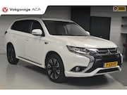 Mitsubishi Outlander - 2.0 PHEV instyle // TREKHAAK // LEDER // CAMERA // OPEN DAK 