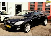 Hyundai i30 - 1.6i Dynamic Luxe , AIRCO, SPORTVELGEN,