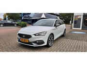 Seat Leon - Sportstourer 1.5 eTSI FR Business Intense Panoramadak Nu €10