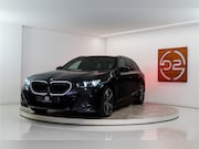 BMW 5-serie - 530e High Executive M Sport 300PK | Pano | H/K | Sfeer | Dri